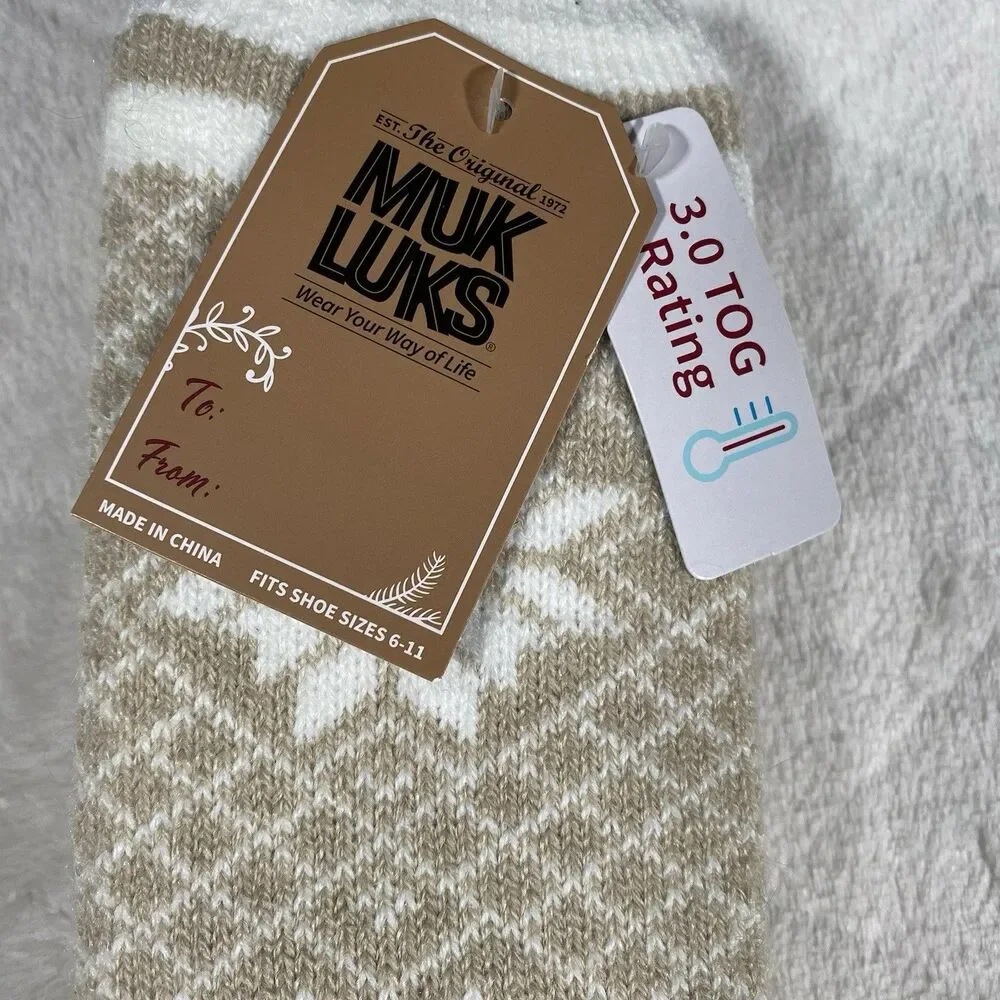 Muk Luks Women’s Snowflake Socks CabinCore Holiday Gift Tan White Cozy Soft NWT